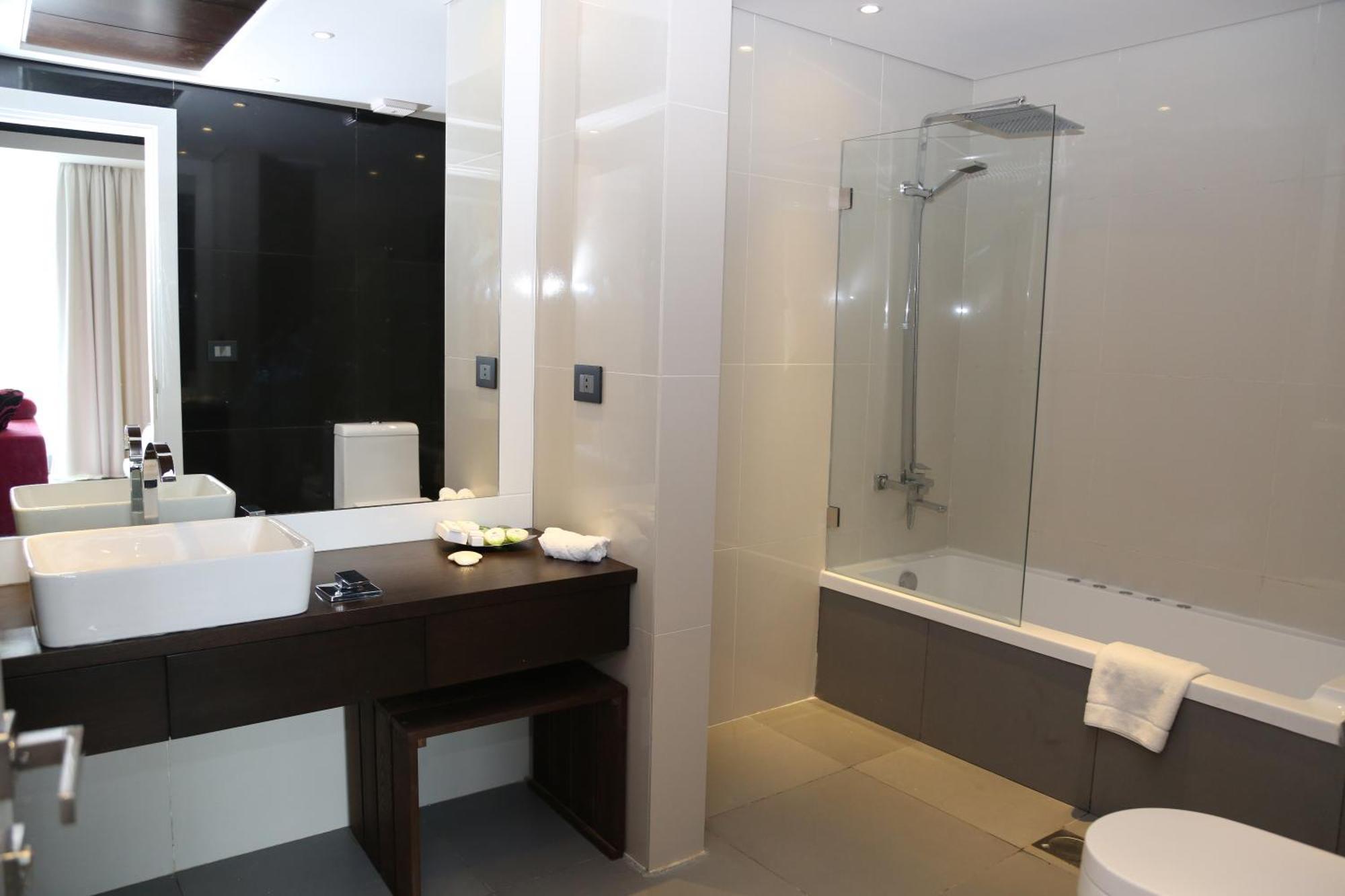 Junior Suite with Mountain View